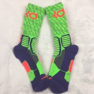 Boys KD Nike elite socks large